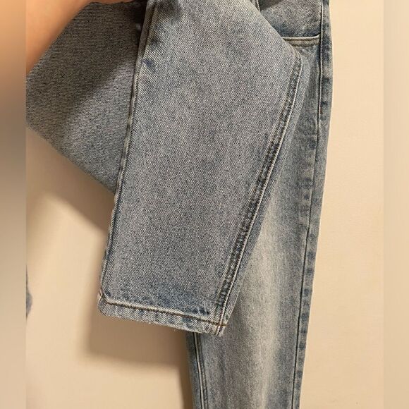 High Rise straight Leg Mom Jeans - Picture 10 of 11